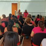 Servidoras da Seict assistem a palestra sobre prevenção e diagnóstico precoce de câncer de mama