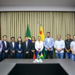 Governo do Acre realiza reunião com empresários chineses para instalação de indústria na ZPE
